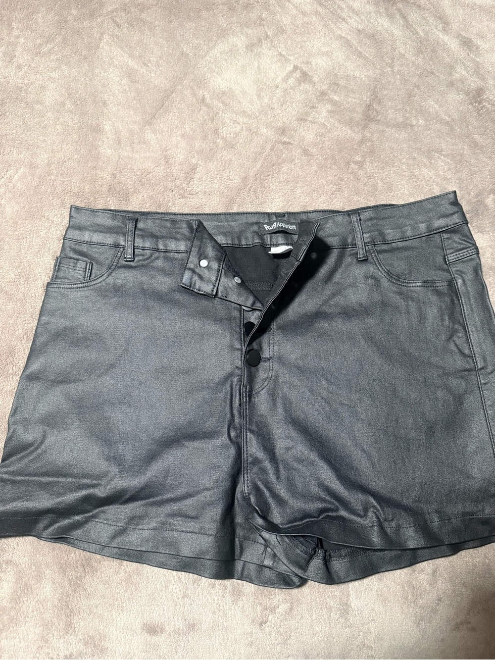 Faux Leather Women’s Shorts - Black